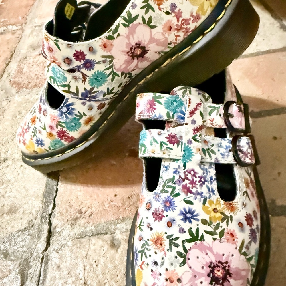 Wanderlust 8065 DR MARTENS Floral Mary Jane Shoes 🌸🌸